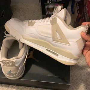 Air Jordan 4 linen